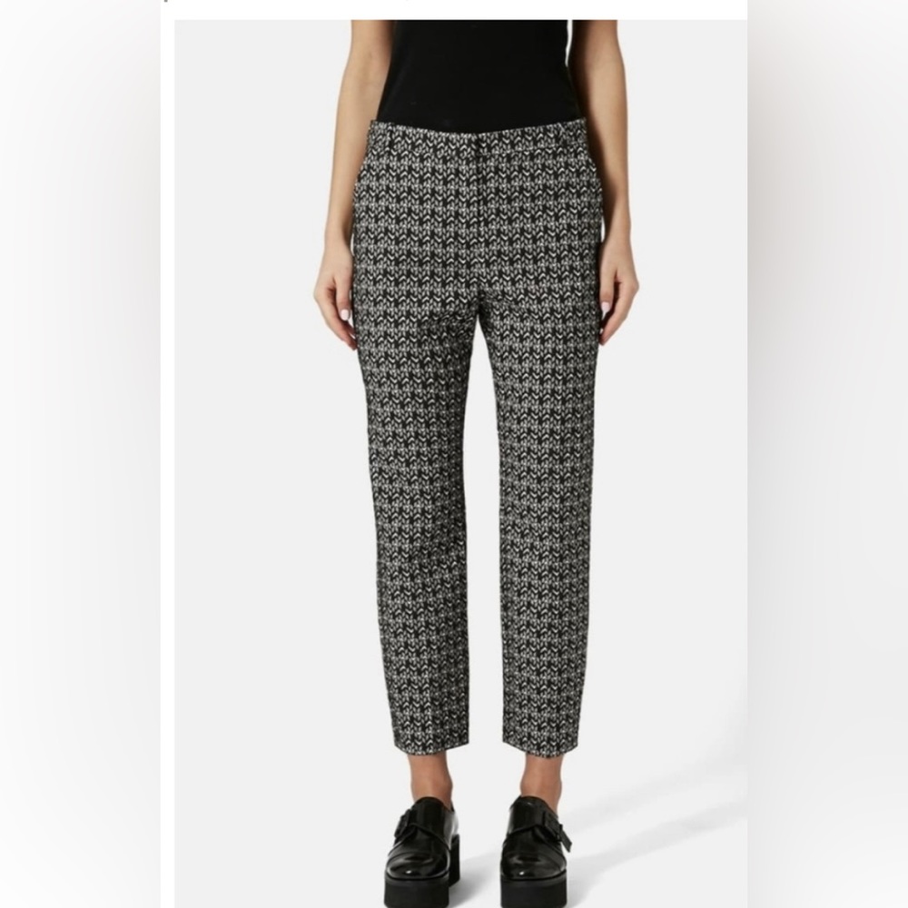 TOPSHOP Chevron Print Cigarette Trousers